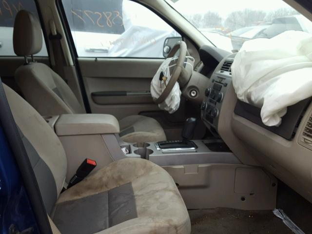 1FMCU93128KA09336 - 2008 FORD ESCAPE XLT BLUE photo 5