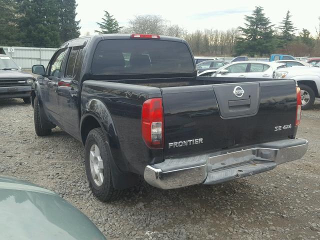 1N6AD07W05C448180 - 2005 NISSAN FRONTIER C BLACK photo 3