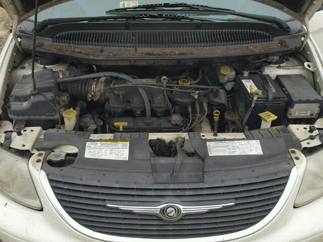 2C8GT64L24R519204 - 2004 CHRYSLER TOWN & COU WHITE photo 7