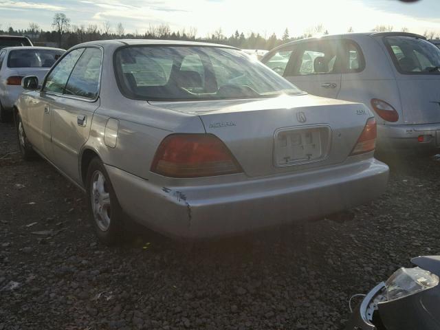 JH4UA2650TC010462 - 1996 ACURA 2.5TL SILVER photo 3