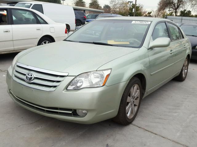 4T1BK36B27U245216 - 2007 TOYOTA AVALON XL GREEN photo 2