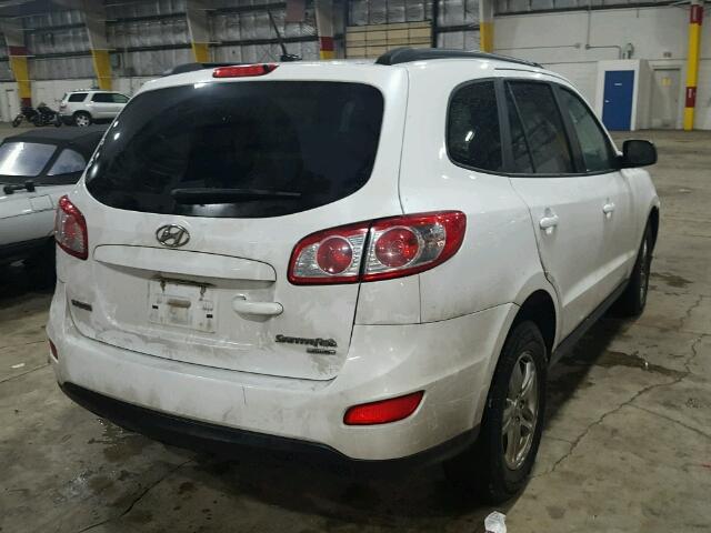 5XYZGDAB7BG057156 - 2011 HYUNDAI SANTA FE G WHITE photo 4