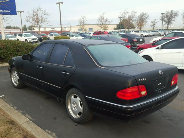 WDBJF72F4VA282494 - 1997 MERCEDES-BENZ E 420 BLACK photo 3