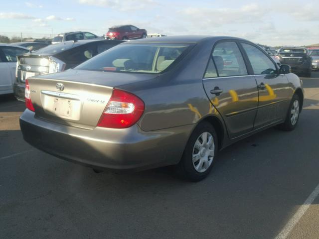 JTDBE32K520110474 - 2002 TOYOTA CAMRY LE 灰色 照片 4