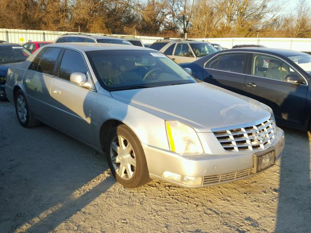 1G6KD57Y16U107598 - 2006 CADILLAC DTS SILVER photo 1