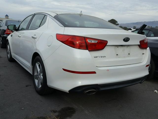 KNAGM4A74F5581209 - 2015 KIA OPTIMA LX WHITE photo 3