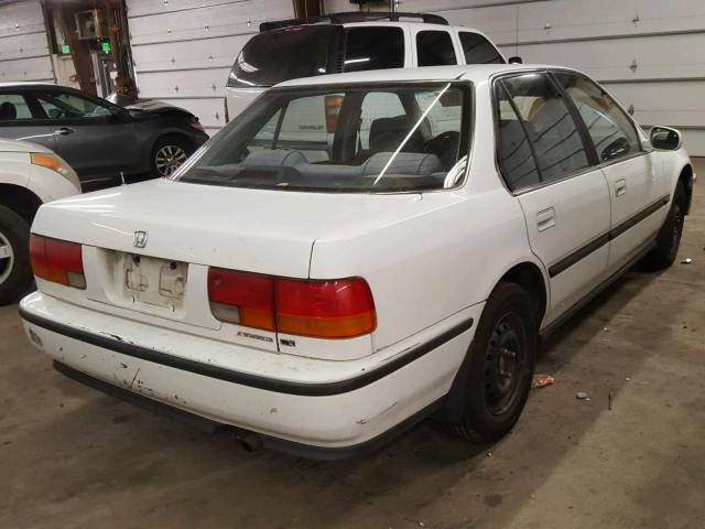 1HGCB7558PA059100 - 1993 HONDA ACCORD LX WHITE photo 4