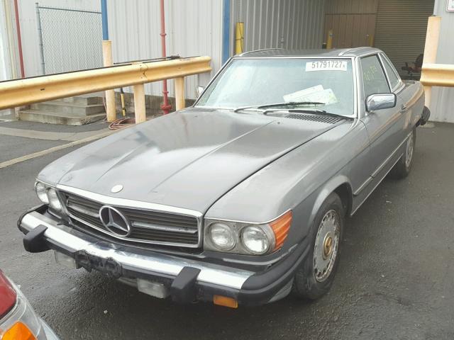 WDBBA48D6JA087448 - 1988 MERCEDES-BENZ 560 SL GRAY photo 2