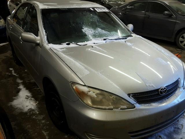 4T1BE32K02U078960 - 2002 TOYOTA CAMRY LE SILVER photo 1