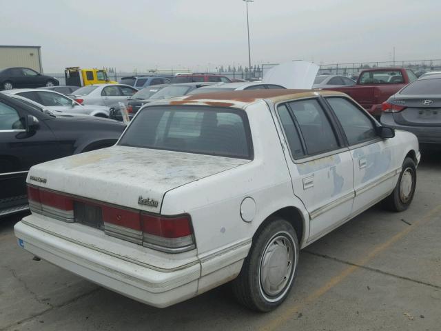 3P3XA46KXNT240534 - 1992 PLYMOUTH ACCLAIM WHITE photo 4