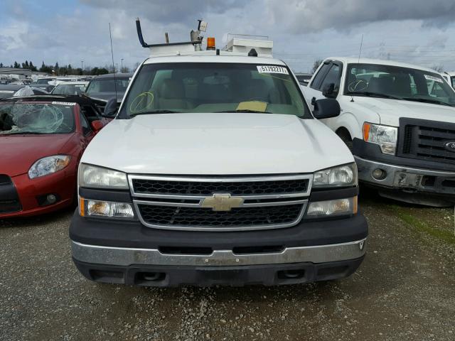 1GCEC14XX7Z145529 - 2007 CHEVROLET SILVERADO WHITE photo 9