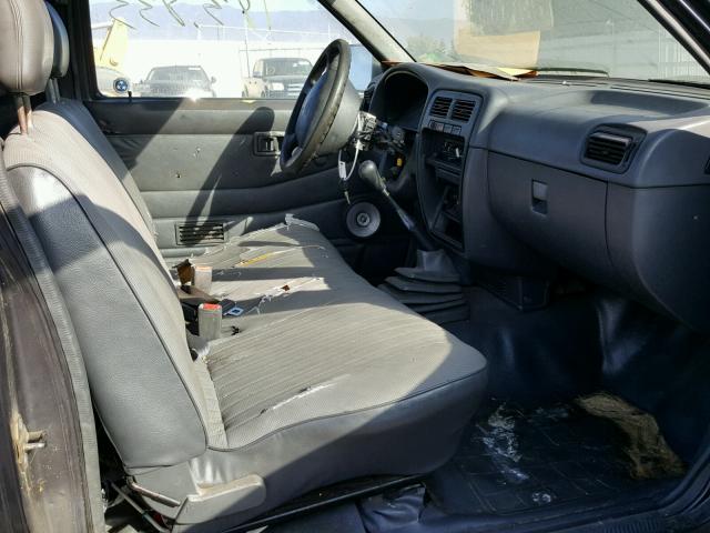 1N6SD11S2VC333399 - 1997 NISSAN TRUCK BASE GRAY photo 5