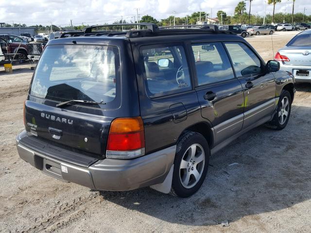 JF1SF6552WH707020 - 1998 SUBARU FORESTER S BLACK photo 4