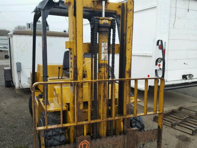 40X524 - 2000 CATERPILLAR PALLET PRO YELLOW photo 6