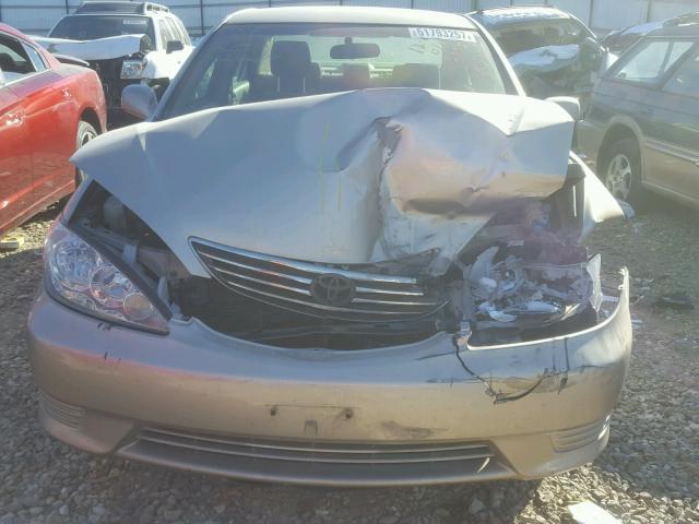 4T1BE32K45U989989 - 2005 TOYOTA CAMRY LE TAN photo 7