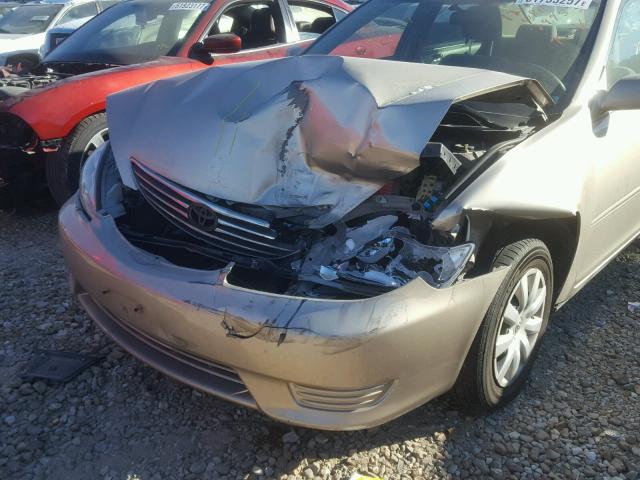 4T1BE32K45U989989 - 2005 TOYOTA CAMRY LE TAN photo 9