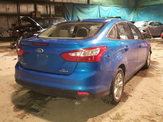 1FADP3F22EL294407 - 2014 FORD FOCUS SE BLUE photo 4