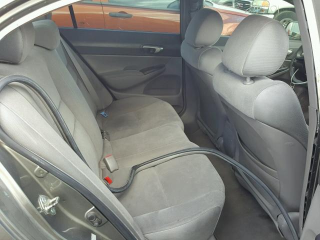 1HGFA16516L063651 - 2006 HONDA CIVIC LX GRAY photo 6