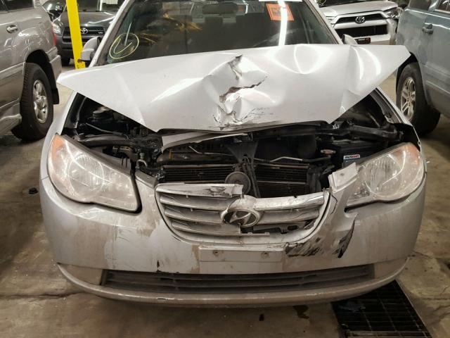 KMHDU4AD6AU063365 - 2010 HYUNDAI ELANTRA BL SILVER photo 9