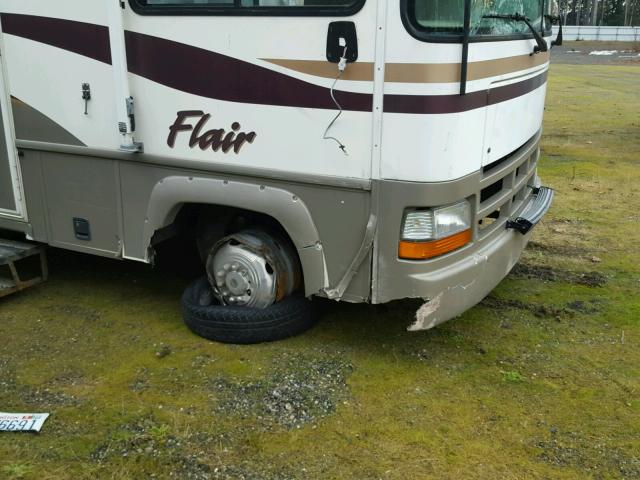 5B4LP37J0Y3314935 - 2000 FLEE MOTORHOME TAN photo 9