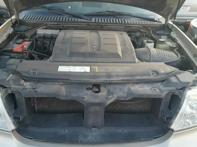 5LMFU28506LJ03767 - 2006 LINCOLN NAVIGATOR TAN photo 7