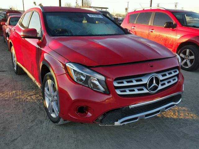 WDCTG4GB4JJ367254 - 2018 MERCEDES-BENZ GLA 250 4M RED photo 1