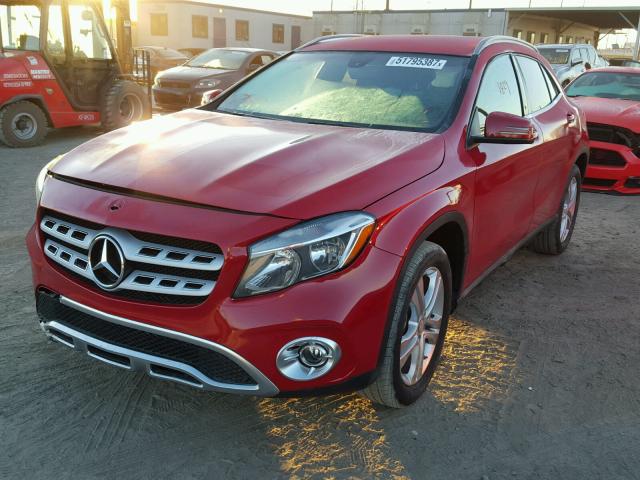 WDCTG4GB4JJ367254 - 2018 MERCEDES-BENZ GLA 250 4M RED photo 2