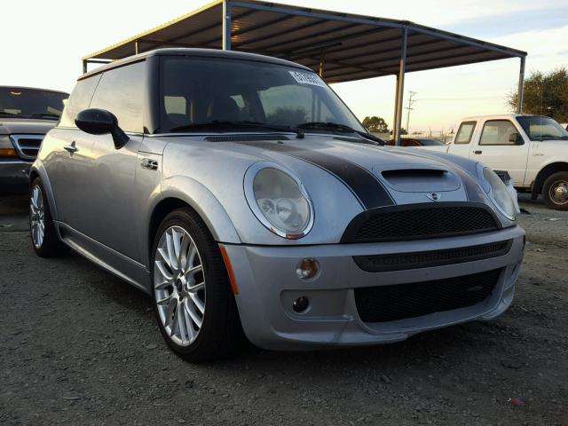 WMWRE33424TD79936 - 2004 MINI COOPER S SILVER photo 1