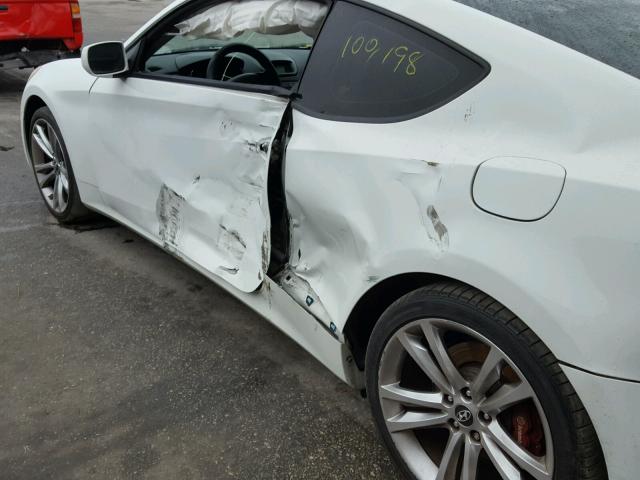 KMHHT6KD2CU070685 - 2012 HYUNDAI GENESIS CO WHITE photo 10