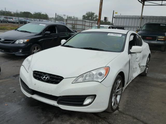 KMHHT6KD2CU070685 - 2012 HYUNDAI GENESIS CO WHITE photo 2