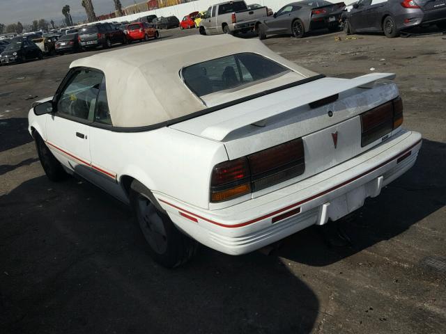 1G2JB34T5P7585328 - 1993 PONTIAC SUNBIRD SE WHITE photo 3