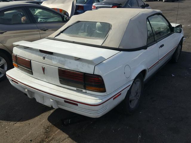 1G2JB34T5P7585328 - 1993 PONTIAC SUNBIRD SE WHITE photo 4