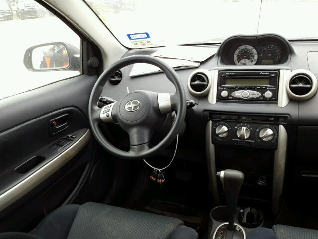 JTKKT624465019643 - 2006 TOYOTA SCION XA RED photo 9