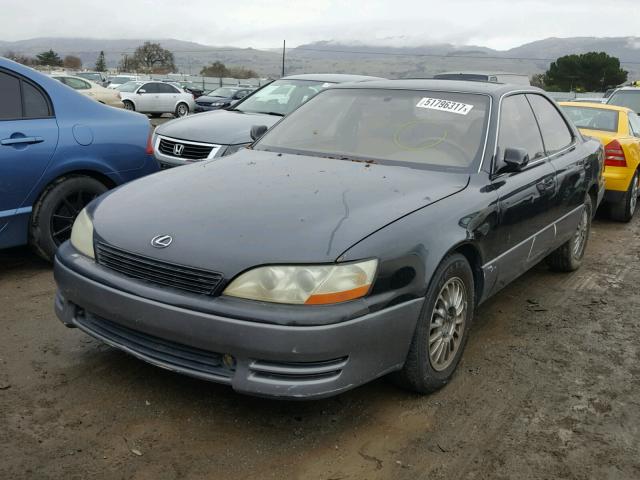 JT8VK13T2N0058127 - 1992 LEXUS ES 300 BLACK photo 2