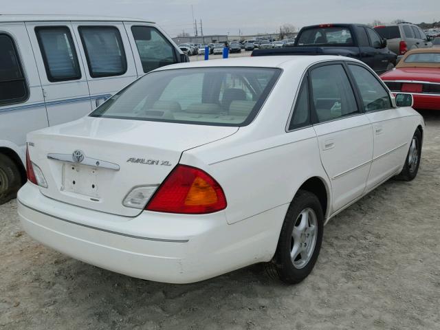 4T1BF28B3YU044552 - 2000 TOYOTA AVALON XL WHITE photo 4