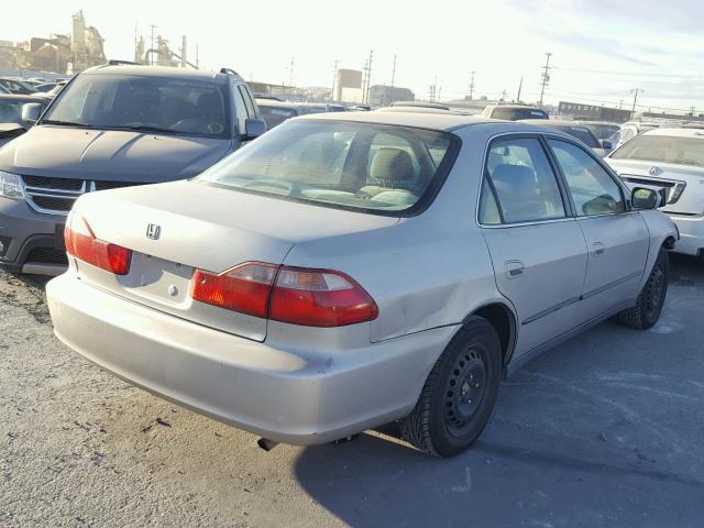 1HGCG6655XA155275 - 1999 HONDA ACCORD LX TAN photo 4