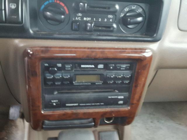 4S6CK58W314404744 - 2001 HONDA PASSPORT E GREEN photo 9