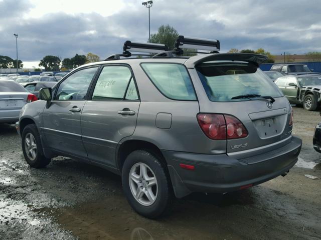 JT6HF10U6Y0149381 - 2000 LEXUS RX 300 GRAY photo 3