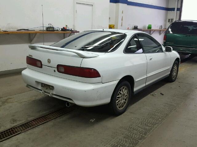 JH4DC4458WS003262 - 1998 ACURA INTEGRA LS WHITE photo 4