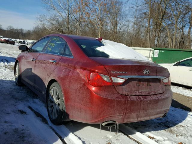 5NPEC4AC1CH393043 - 2012 HYUNDAI SONATA SE RED photo 3