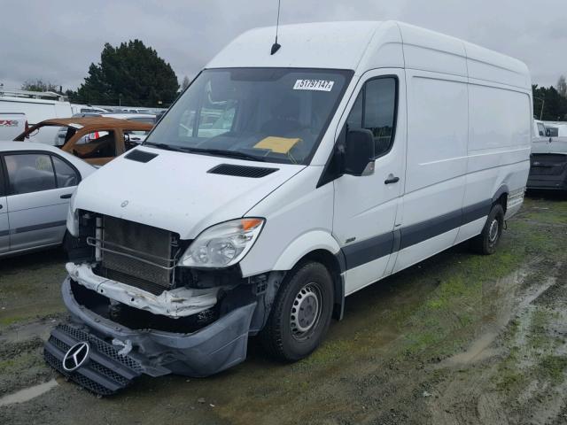 WD3PE8CC1C5646363 - 2012 MERCEDES-BENZ SPRINTER 2 WHITE photo 2