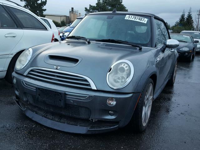 WMWRH33516TK57150 - 2006 MINI COOPER S GRAY photo 2