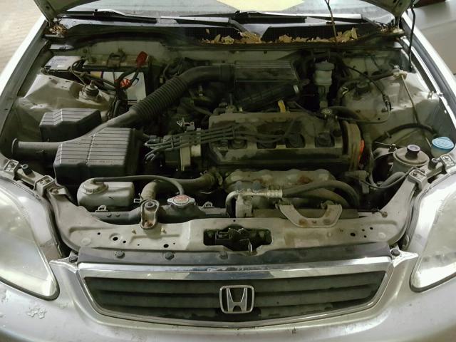 2HGEJ6611XH530779 - 1999 HONDA CIVIC BASE SILVER photo 7