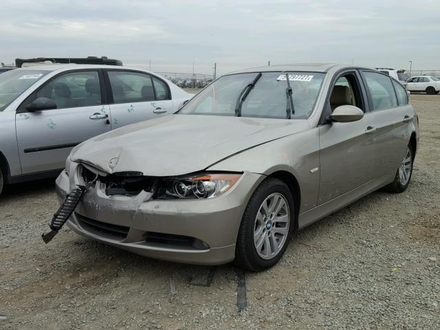 WBAVA37527NL15009 - 2007 BMW 328 I GOLD photo 2