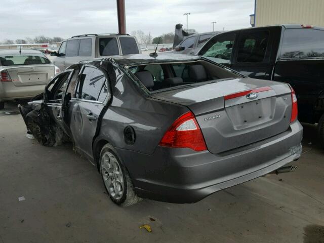 3FAHP0HA6BR142731 - 2011 FORD FUSION SE GRAY photo 3