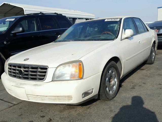 1G6KE57Y0YU219812 - 2000 CADILLAC DEVILLE DH CREAM photo 2