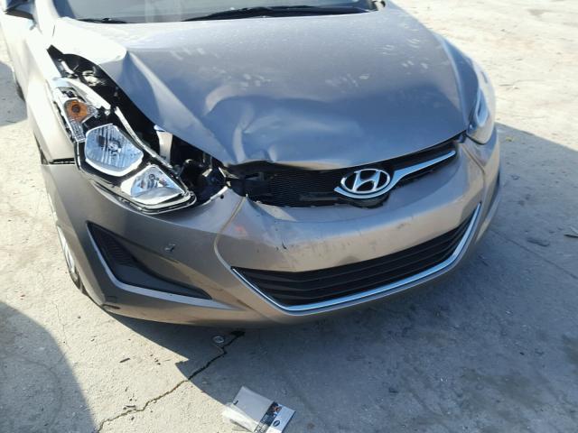 5NPDH4AE7GH782788 - 2016 HYUNDAI ELANTRA SE TAN photo 9