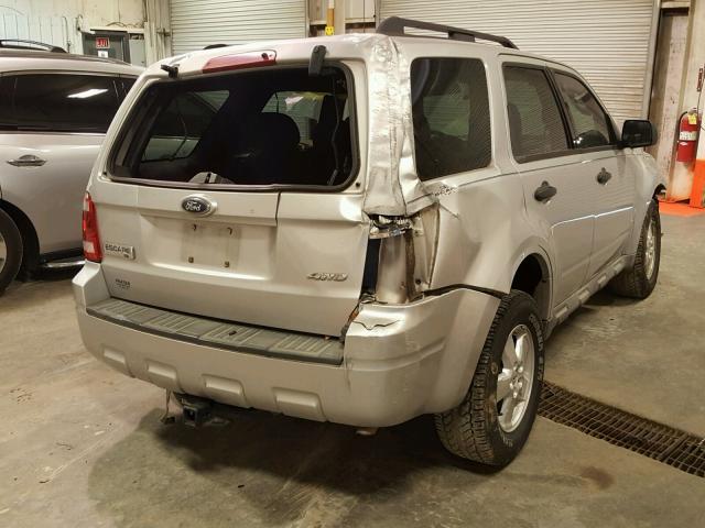 1FMCU93G39KC25430 - 2009 FORD ESCAPE XLT SILVER photo 4