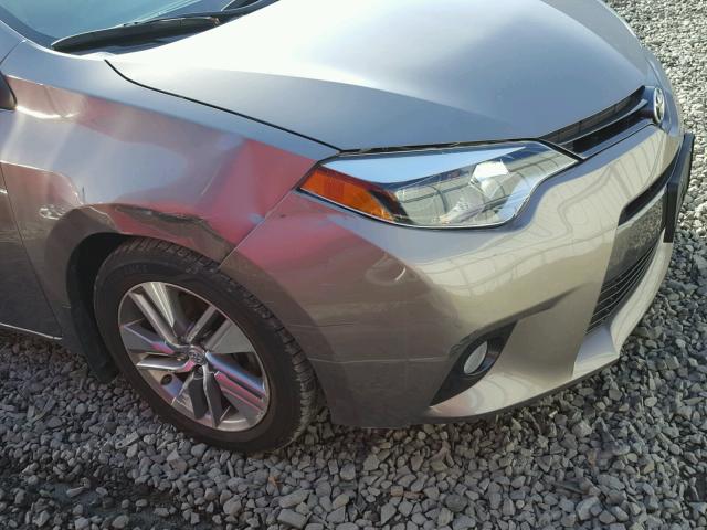 2T1BPRHE6FC370943 - 2015 TOYOTA COROLLA EC 棕色 照片 9