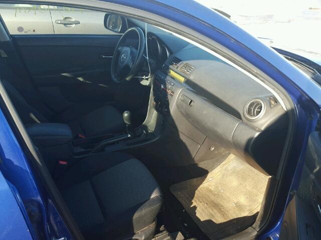 JM1BK32F581136328 - 2008 MAZDA 3 I BLUE photo 5